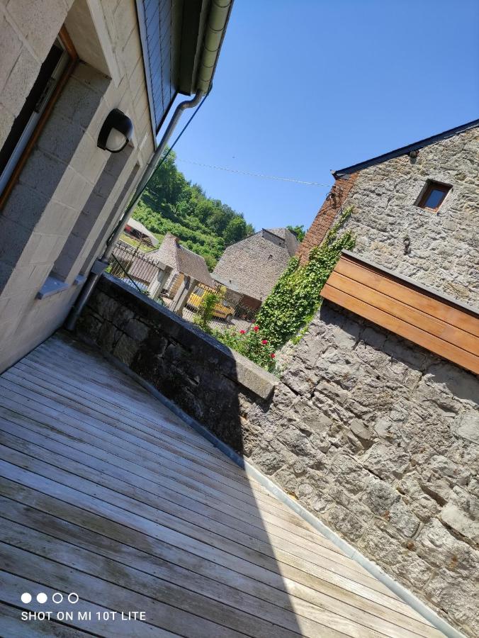 Gite A L'Ombre Du Clocher Avec Jacuzzi Et Sauna Privatifs Celles  Eksteriør bilde