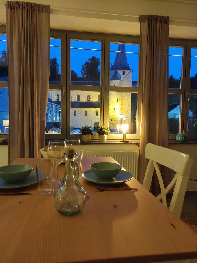 Gite A L'Ombre Du Clocher Avec Jacuzzi Et Sauna Privatifs Celles  Eksteriør bilde